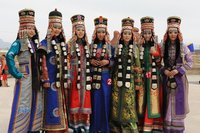 蒙古族服装